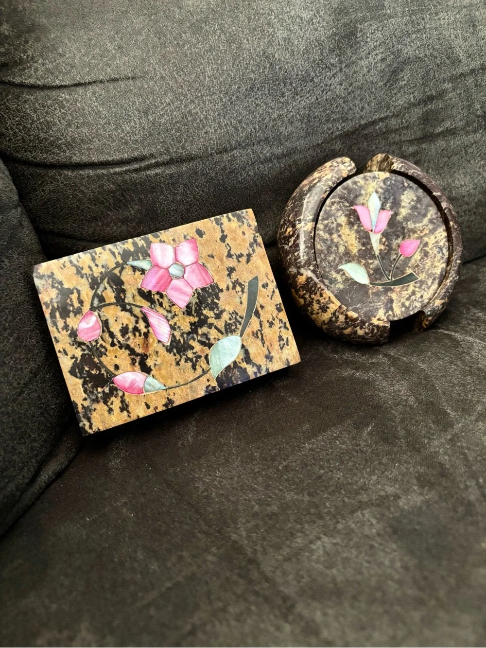 Rare Vintage Agate Stone Mother of Pearl Handmaid Carved Trinket Box & Coasters